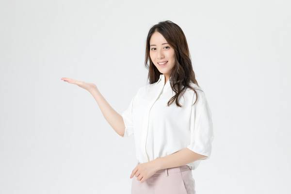实上教育（广东）艺考教育基地_线上教育机构_焊装线积放式输送机构