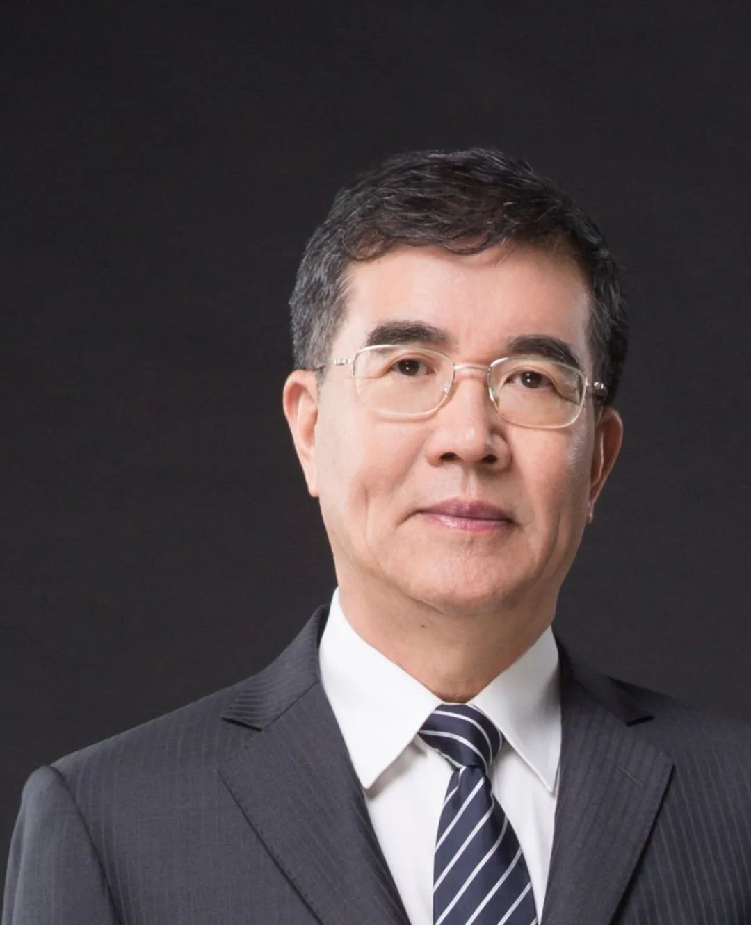 英语和商务英语_杭州康新商务大厦启扬英语_关于商务礼仪的英语作文
