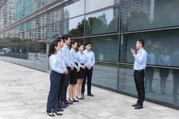 大学英语系召开“三进”工作推进会缩略图 大学英语系召开“三进”工作推进会缩略图