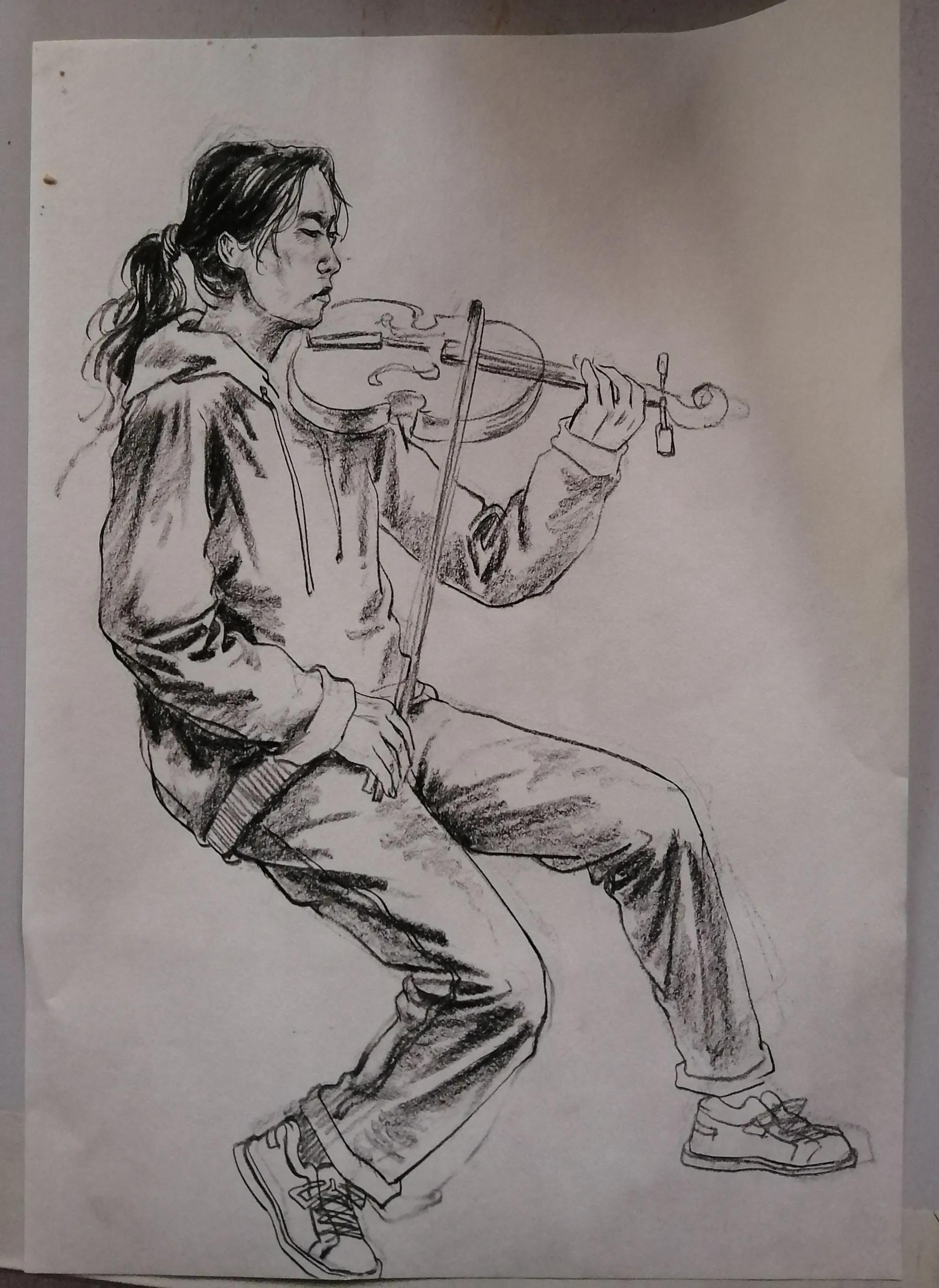 美术培训班收费价格表_美术生集训费用_高三美术生学费