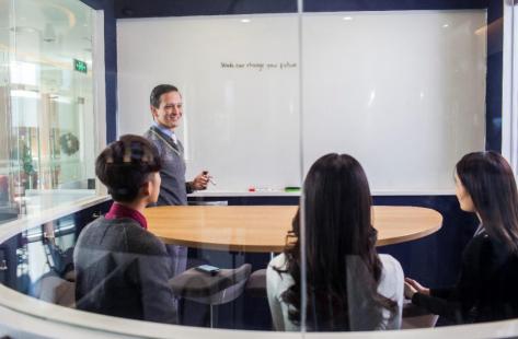 阿卡索英语热点：致力于在外教资质与管理领域树行业标杆缩略图