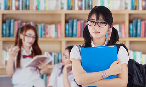 一对一外教在家授课，给**上网课效果如何？四个家庭案例揭秘缩略图